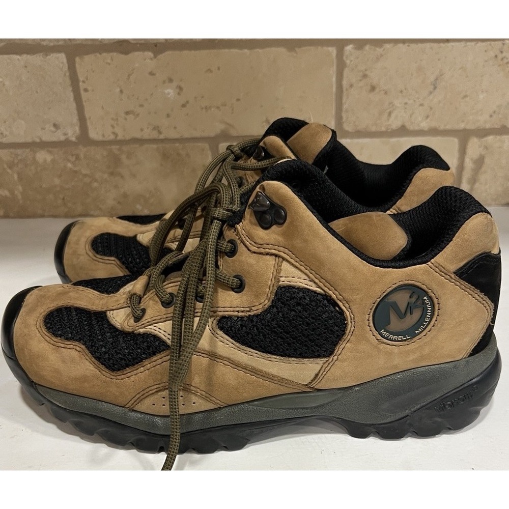 Merrell Women's Ventilator Low Brown Tan Hiking Lace Shoe‎ Vibram Sole Size 9